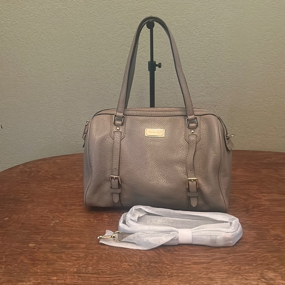 Michael Michael Kors Bedford Leather Medium Top Zip Satchel Crossbody